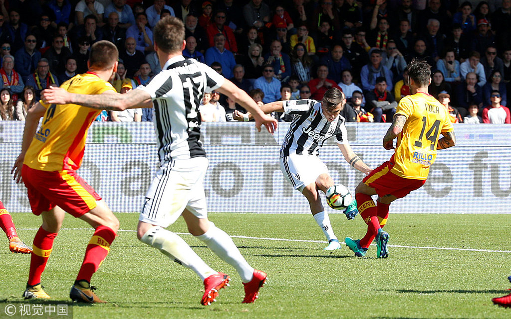 乐竞体育网站- 贝内文托防守漏洞百出，创单赛季失球数尴尬纪录  